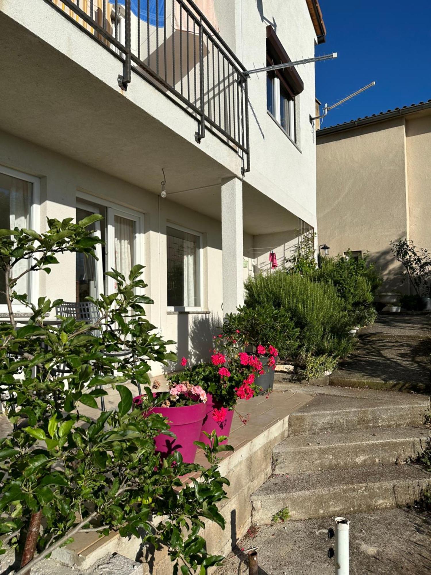 סנג' Villa Beba - Apartments מראה חיצוני תמונה